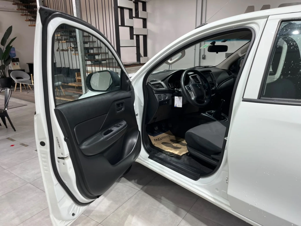 imagen 0 de vehiculo con id 2209